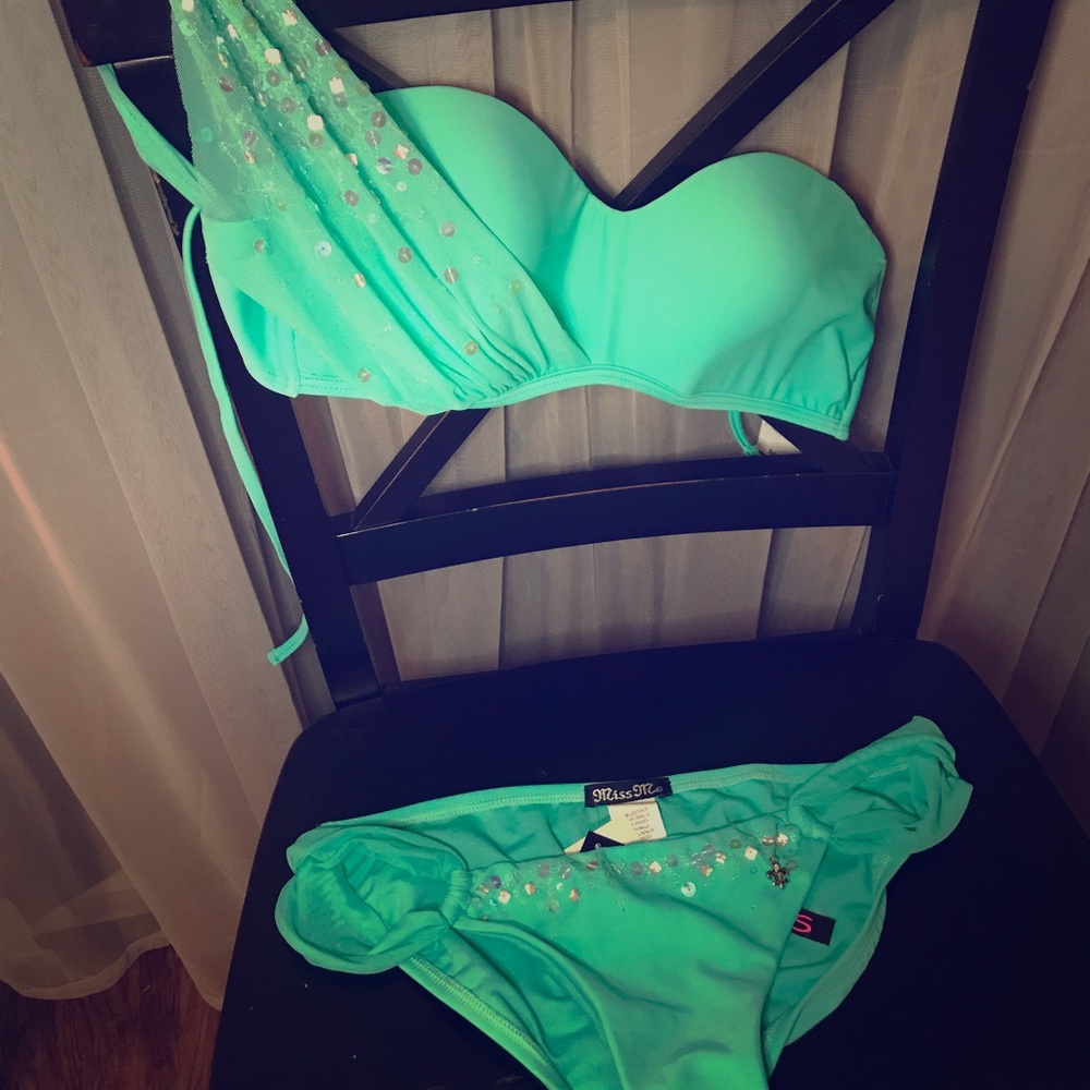 BEAUTIFUL SEQUINED BNWT BIKINI